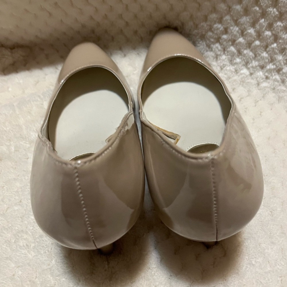NICKELS BRAND MISSES PUMPS SIZE 8.5 LIGHT TAN NEW NO BOX! - Picture 3 of 4
